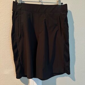 Athleta Women's Black Bermudas with Zipper Pockets